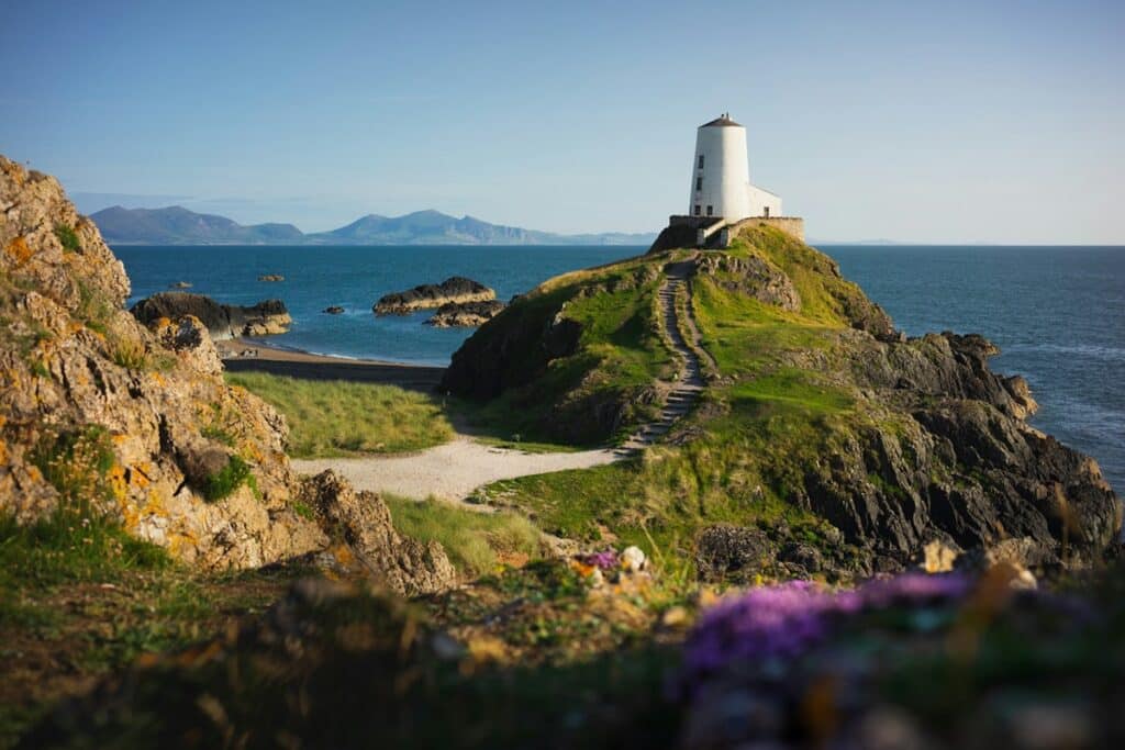 Tŵr Mawr lighthouse on a hill in Ynys Llanddwyn, Wales