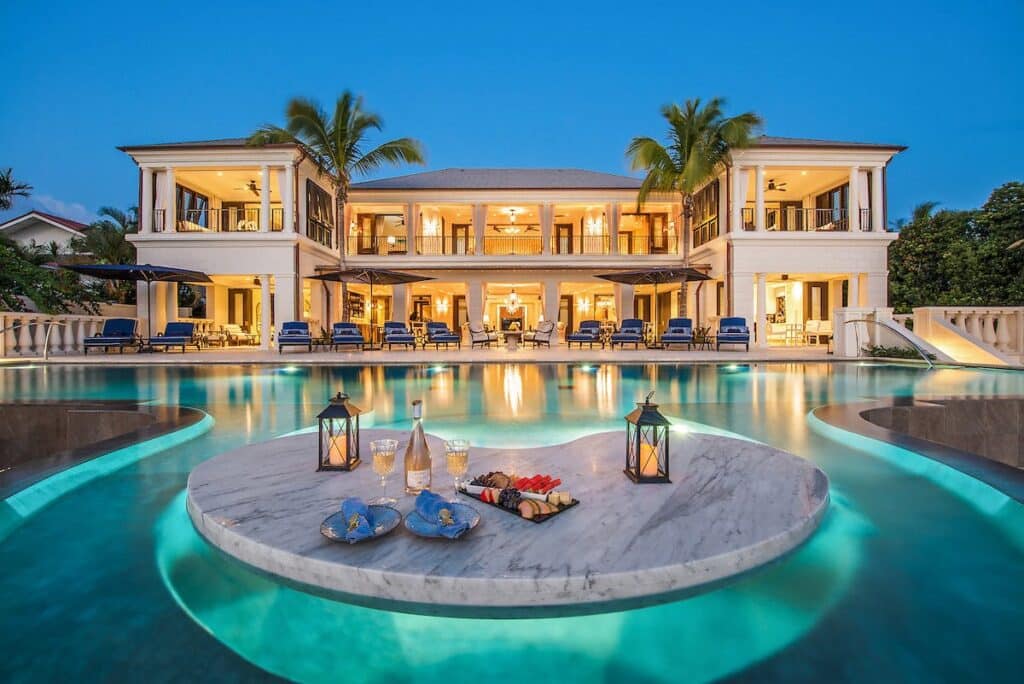 Infinity pool with a swim-up table at The Big Blue Sea villa