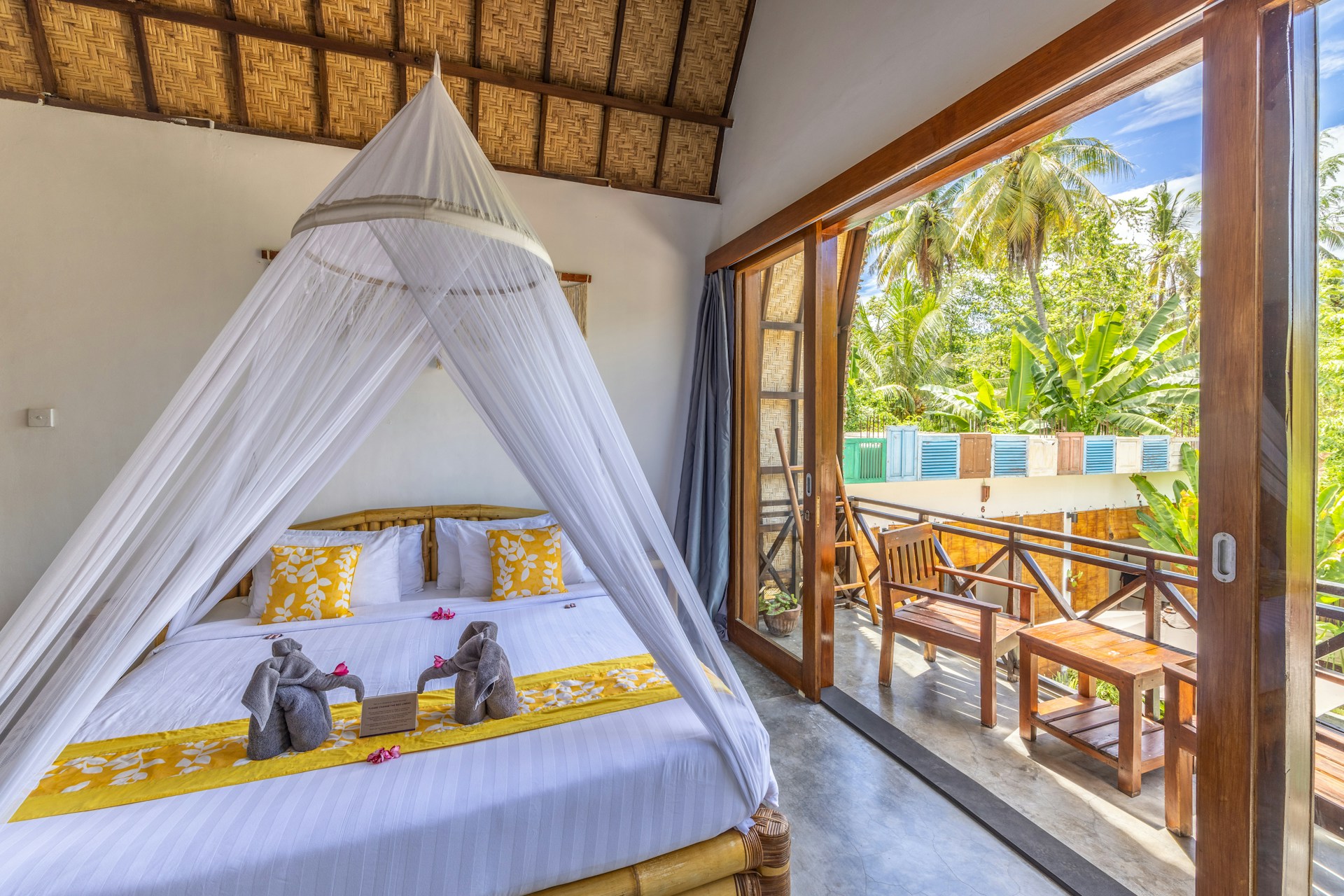 The Shocking Cost Difference: Luxury Villas vs 5-Star Hotels