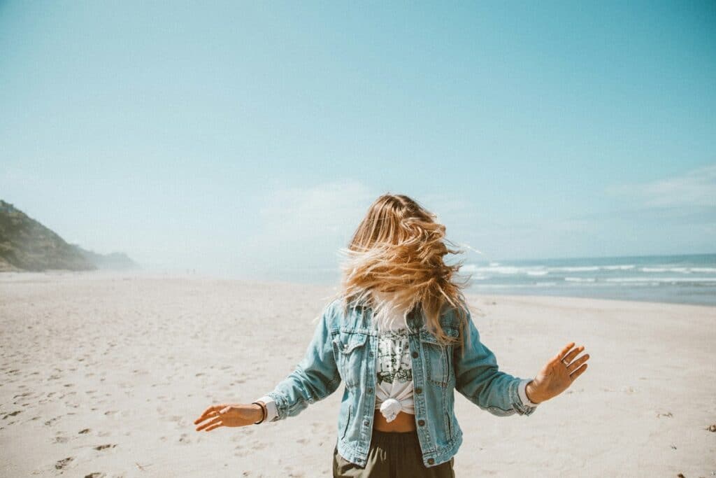 windy beach photo